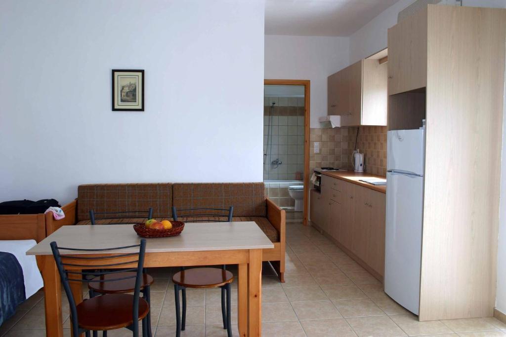 Evilion Hotel Stalós Pokoj fotografie
