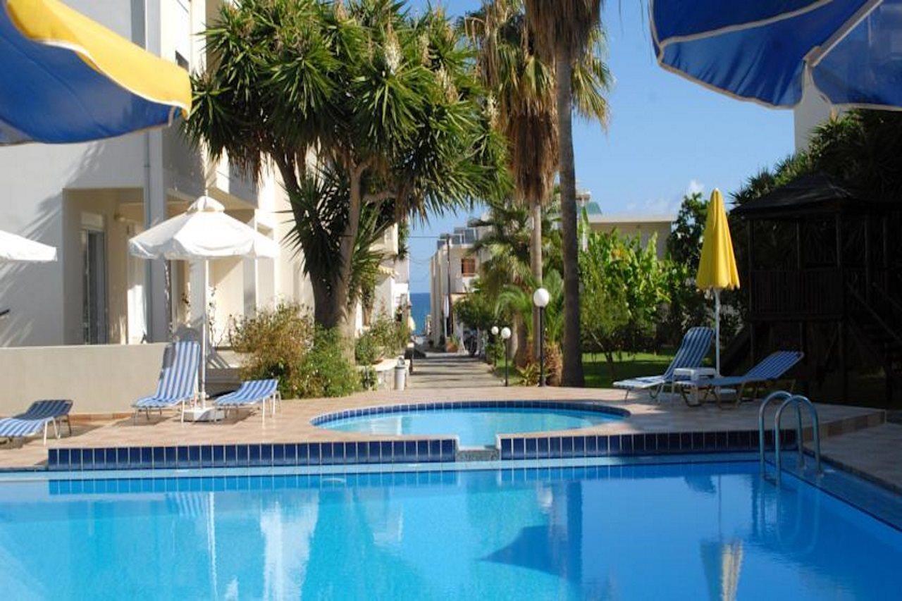 Evilion Hotel Stalós Exteriér fotografie