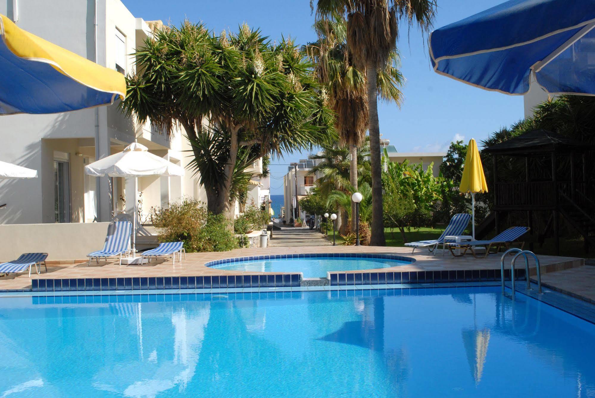 Evilion Hotel Stalós Exteriér fotografie